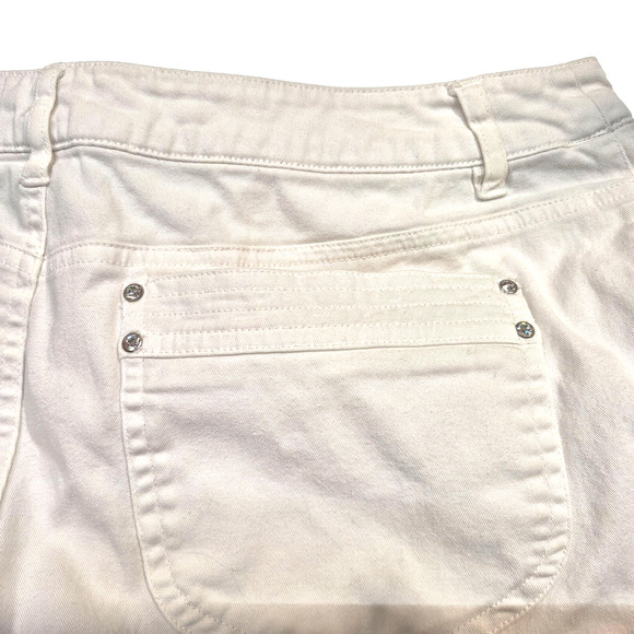 Dressbarn Women’s White Capri Jeans – Size 8 – Stretch Denim with Rhinestones - Picture 3 of 11